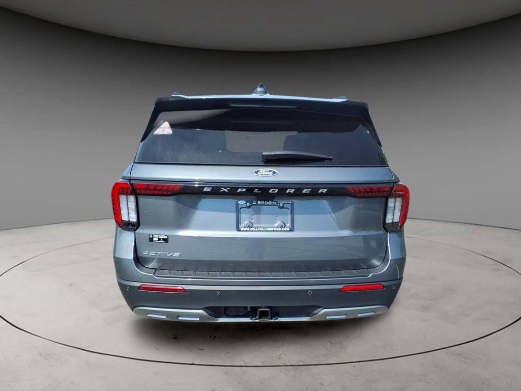 New 2027 Ford Explorer Active w/ Active Comfort Package AWD/4WD image 8