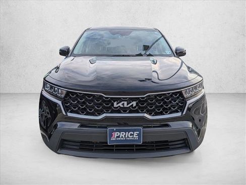 Used 2023 Kia Sorento LX image 7