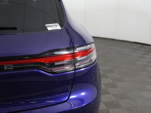 Used 2022 Porsche Macan image 19