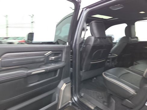 Used 2020 RAM 3500 Limited image 11