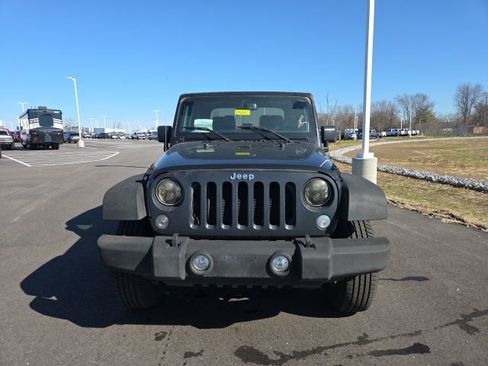 Used 2018 Jeep Wrangler Sport image 2