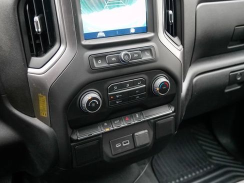 Used 2022 Chevrolet Silverado 1500 Custom AWD/4WD image 29