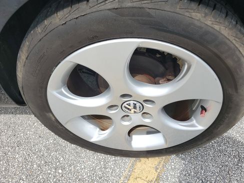 Used 2004 Volkswagen Golf GL image 4