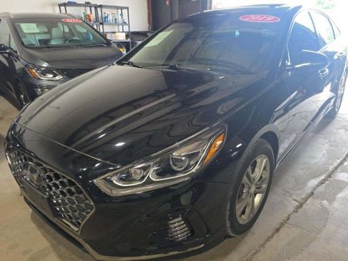Used 2019 Hyundai Sonata Limited FWD image 1