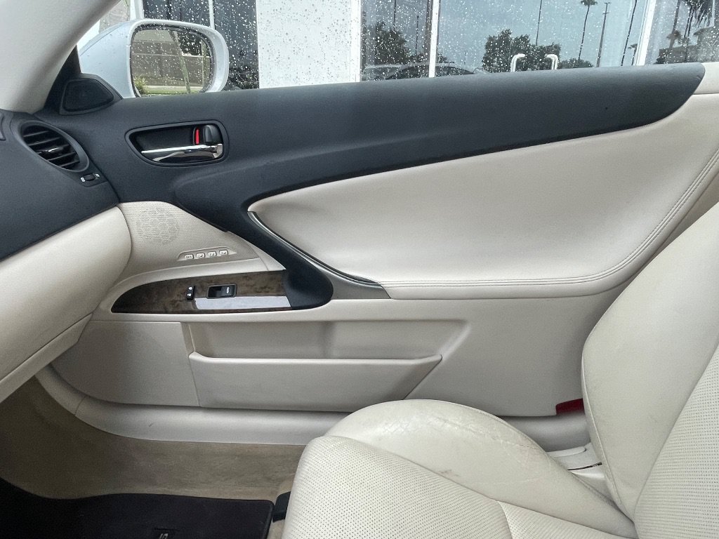 Used 2010 Lexus IS 350C RWD image 20