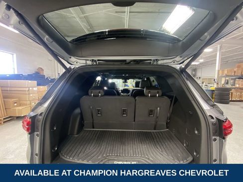 Used 2023 Chevrolet Traverse Premier AWD/4WD image 34