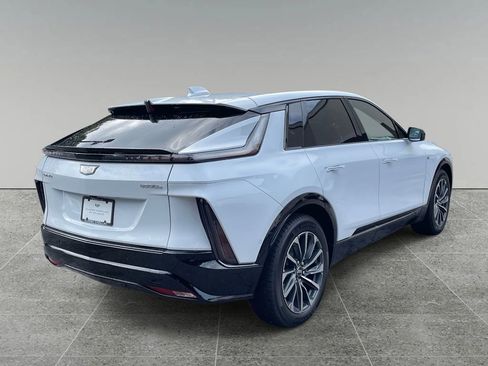 New 2026 Cadillac Lyriq Sport image 5