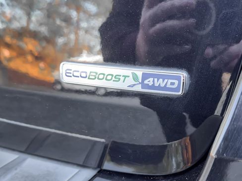 Certified 2020 Ford Explorer Platinum w/ Premium Technology Package image 8