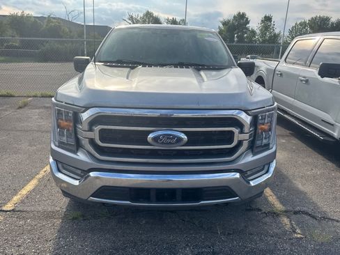 Used 2022 Ford F150 XLT w/ Equipment Group 302A High AWD/4WD image 4