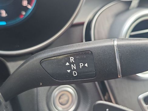 Used 2022 Mercedes-Benz GLC 300 4MATIC w/ AMG Line image 34