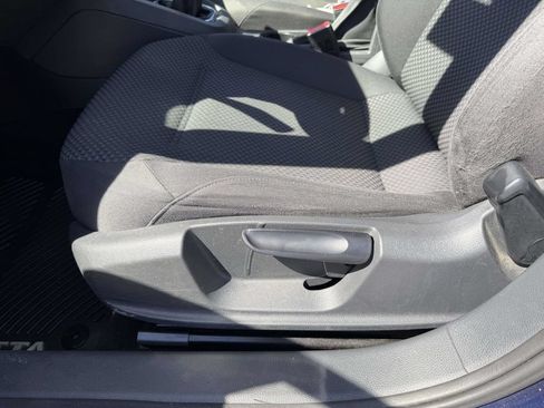 Used 2014 Volkswagen Jetta S FWD image 22