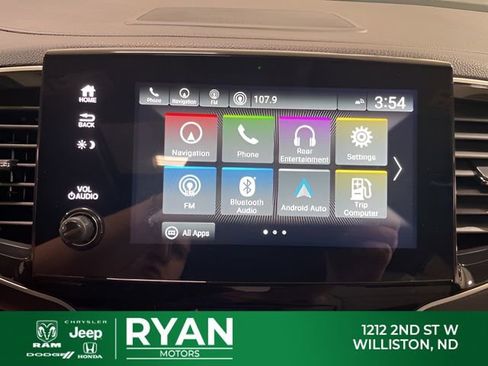 Used 2021 Honda Pilot Touring image 14
