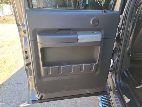 Used 2011 Ford F250 Lariat w/ Lariat Interior Pkg image 30