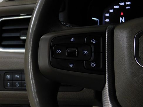 Used 2023 GMC Yukon Denali image 42