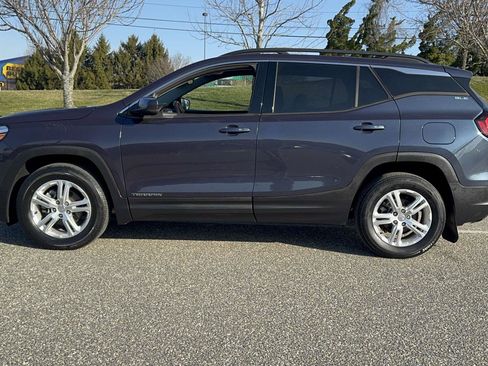 Used 2019 GMC Terrain SLE w/ Driver Convenience Package image 3