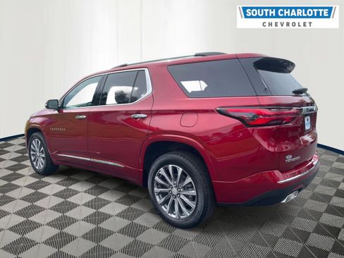 Used 2023 Chevrolet Traverse Premier FWD image 6