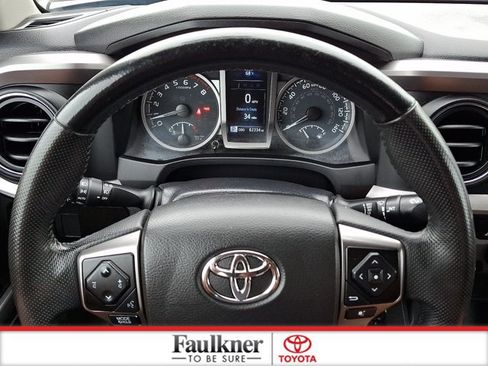 Certified 2023 Toyota Tacoma SR5 AWD/4WD image 18