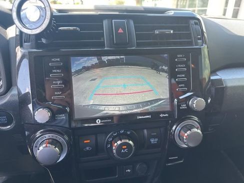 Used 2022 Toyota 4Runner TRD Off-Road AWD/4WD image 3