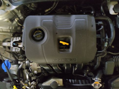 Used 2021 Kia Forte LXS FWD image 30