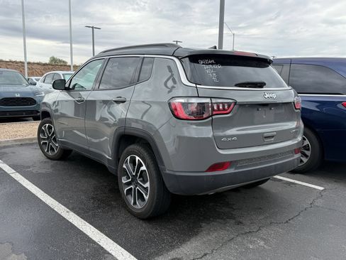 Used 2024 Jeep Compass Limited AWD/4WD image 3