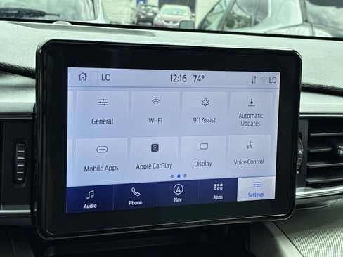 Used 2023 Ford Explorer XLT w/ Equipment Group 202A AWD/4WD image 37