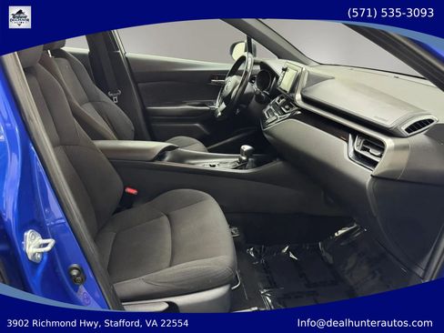 Used 2018 Toyota C-HR XLE FWD image 13