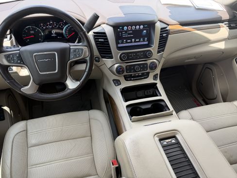 Used 2020 GMC Yukon XL Denali w/ Open Road Package AWD/4WD image 12