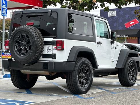 Used 2018 Jeep Wrangler Sport AWD/4WD image 4