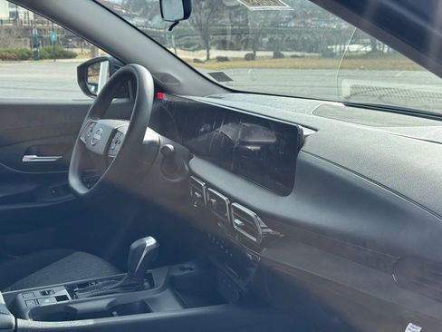 New 2026 Nissan Sentra SV w/ Floor Mat Package FWD image 10