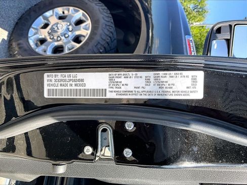 Used 2023 RAM 3500 Laramie AWD/4WD image 32