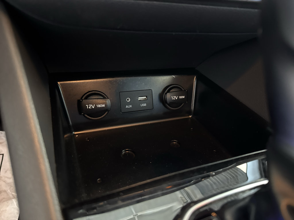 Used 2018 Hyundai Ioniq Blue FWD image 16