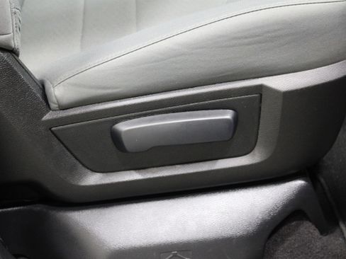 Used 2017 RAM 1500 Classic SLT image 21