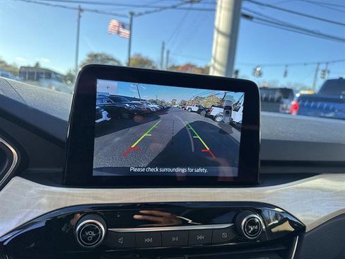 Used 2022 Ford Escape Titanium w/ Titanium Elite Package image 17