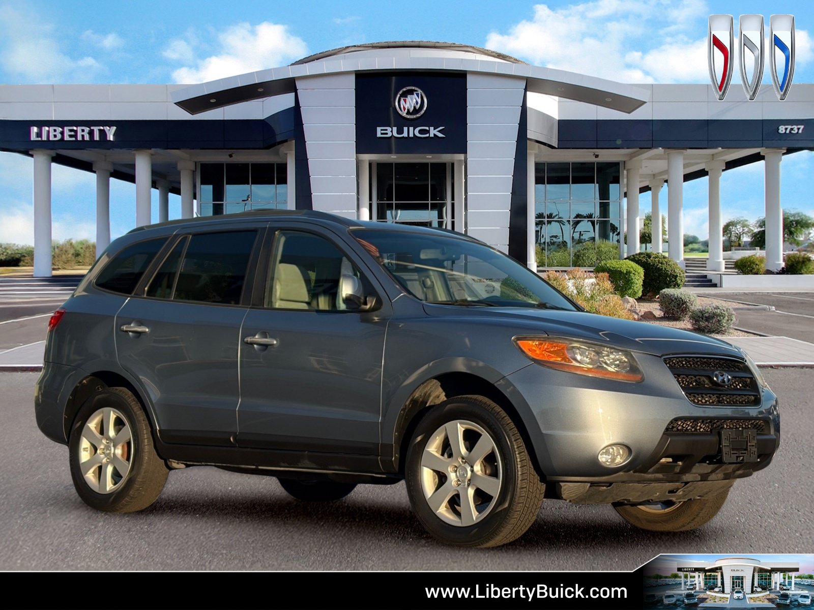Used 2009 Hyundai Santa Fe SE FWD image 1
