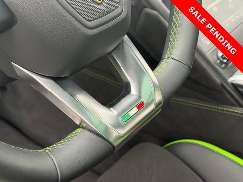 Used 2024 Lamborghini Urus S AWD/4WD image 17
