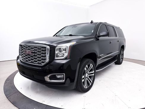 Used 2020 GMC Yukon XL Denali w/ Open Road Package image 13