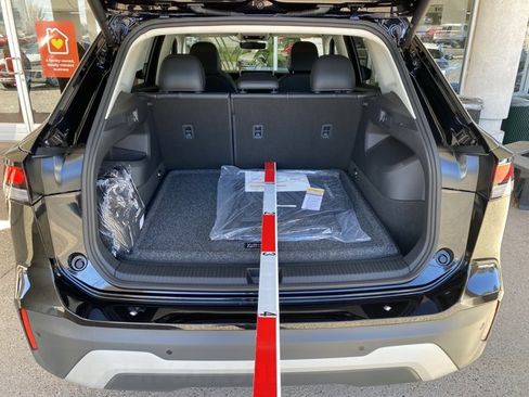 New 2026 Volkswagen Tiguan SE AWD/4WD image 17