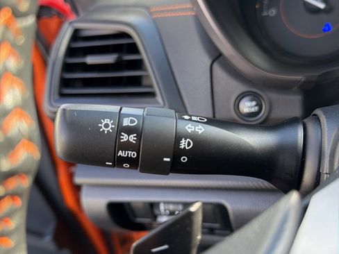 Used 2020 Subaru Crosstrek 2.0i Premium image 25