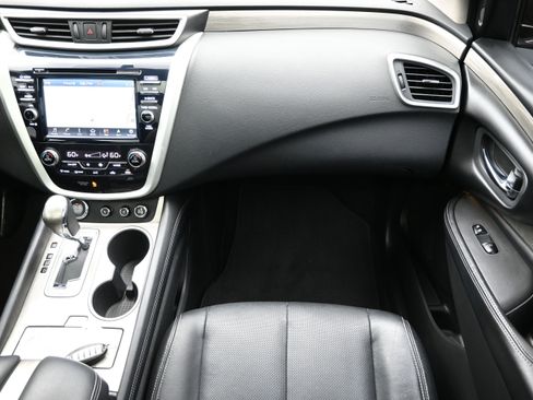 Used 2016 Nissan Murano Platinum w/ Platinum Technology Package FWD image 38