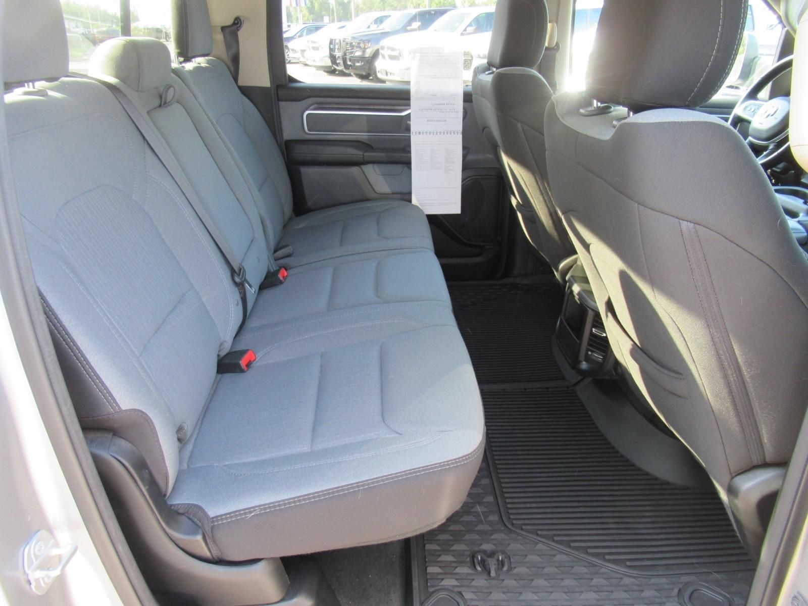 Used 2020 RAM 1500 Big Horn RWD image 34