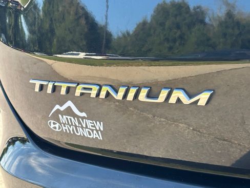Used 2022 Ford Edge Titanium w/ Equipment Group 301A AWD/4WD image 28