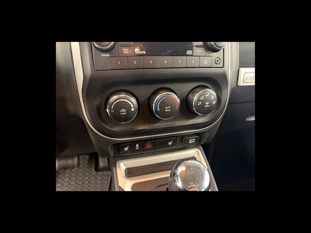 Used 2017 Jeep Compass Latitude AWD/4WD image 23