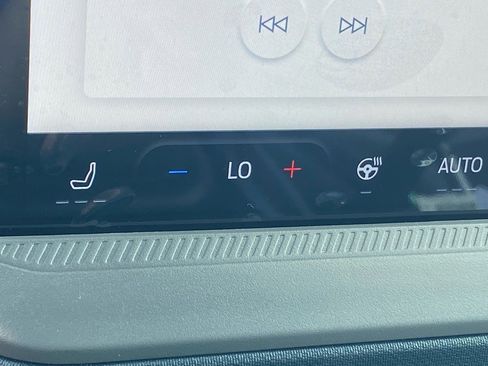 New 2025 Ford Maverick XLT w/ XLT Luxury Package image 13