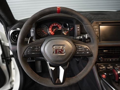 Used 2024 Nissan GT-R NISMO w/ Floor Mat Package AWD/4WD image 49