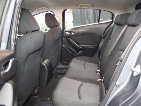 Used 2015 MAZDA MAZDA3 i Sport image 18
