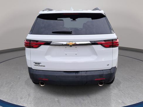 Used 2022 Chevrolet Traverse LT FWD image 6