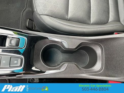 Used 2022 Chevrolet Bolt LT w/ Infotainment Package image 28