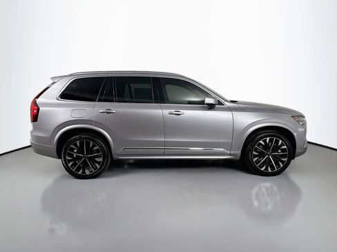 New 2026 Volvo XC90 T8 Ultra w/ Lounge Package AWD/4WD image 4