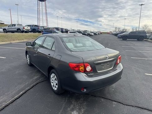 Used 2010 Toyota Corolla LE image 5