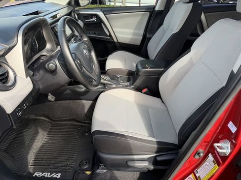 Used 2017 Toyota RAV4 XLE w/ Plus Extra Value Package FWD image 20